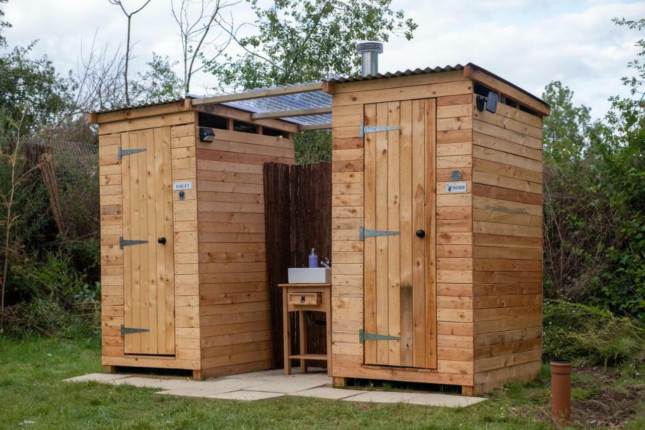 Rum Bridge Fisheries "The Cabin" Hotel Clare Exterior photo